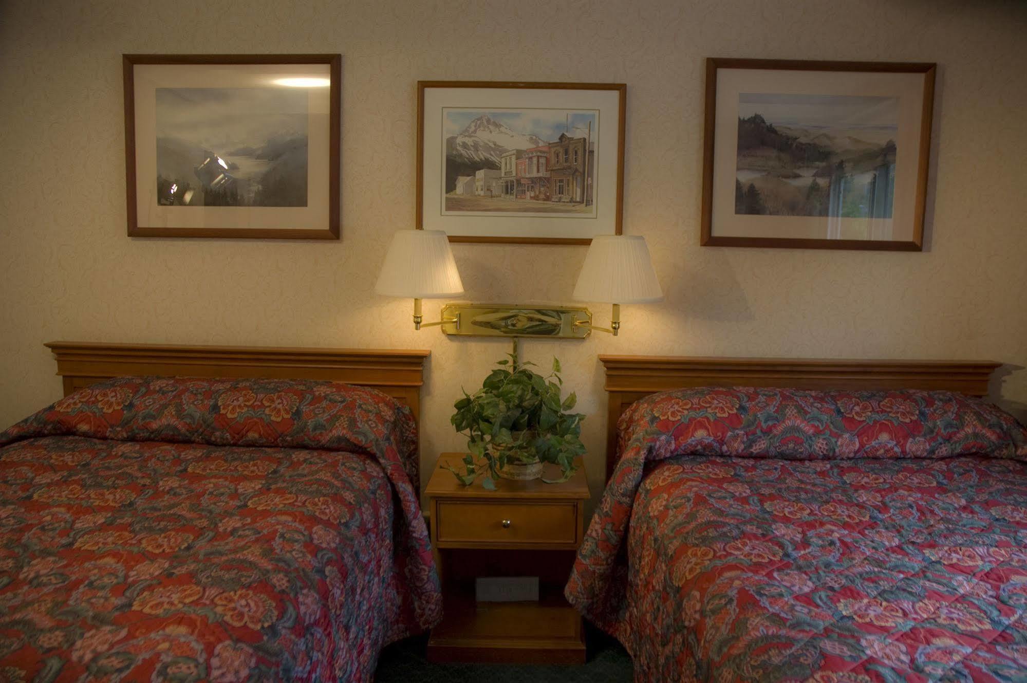 Holland America Skagway Inn Екстер'єр фото